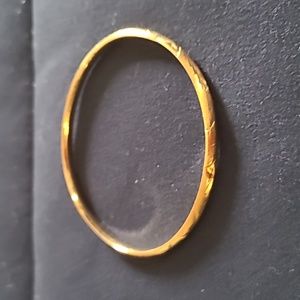 18k gold etched bangle bracelet